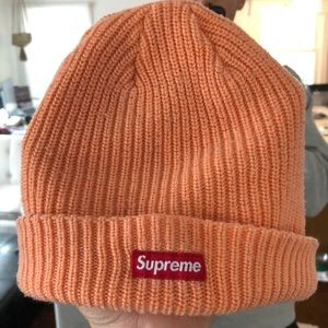 Supreme micro box logo peach colored ribbed beanie